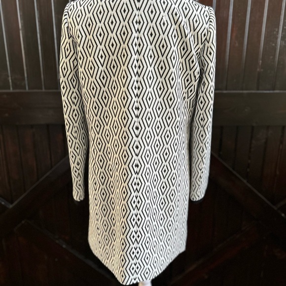 Tahari Black and White Diamond Pattern Blazer - Picture 7 of 13